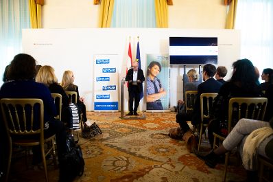 Am 8. Oktober 2018 &uuml;berreichte Bundesministerin Juliane Bogner-Strau&szlig; den Medienpreis f&uuml;r Kinderrechte.