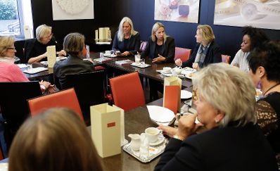 Am 9. Oktober 2018 nahm Bundesministerin Juliane Bogner-Strau&szlig; (im Bild) an einem Fr&uuml;hst&uuml;ck des Forums "Frau im &Ouml;sterreichischen Gewerbeverein" teil.