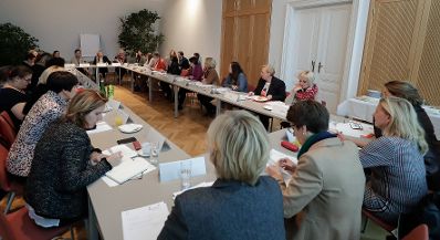 Am 24. Oktober 2018 nahm Bundesministerin Juliane Bogner-Strau&szlig; an der Sitzung der interministeriellen Arbeitsgruppe f&uuml;r Gleichbehandlungsfragen teil.