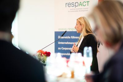 Am 30. Oktober 2018 nahm Bundesministerin Juliane Bogner-Strau&szlig; (im Bild) am CEO Business Lunch im Bundeskanzleramt teil.