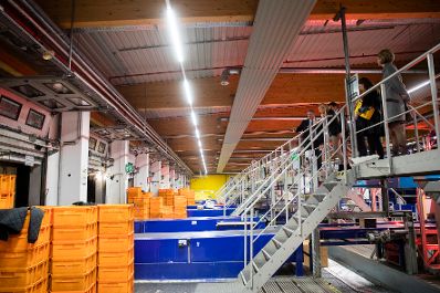 Am 5. November 2018 besuchte Bundesministerin Juliane Bogner-Strau&szlig; anl&auml;sslich einer Pr&auml;sentation der &quot;Gender Diversity Strategie&quot; das Post Verteilerzentrum im 23. Wiener Gemeindebezirk.