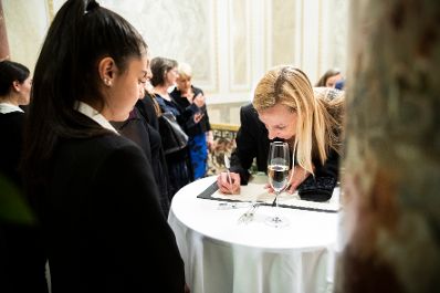 Am 6. November 2018 nahm Bundesministerin Juliane Bogner-Strau&szlig; (r.) am Gala-Abend der MedienL&Ouml;WINNEN 2018 im Haus der Industrie teil.