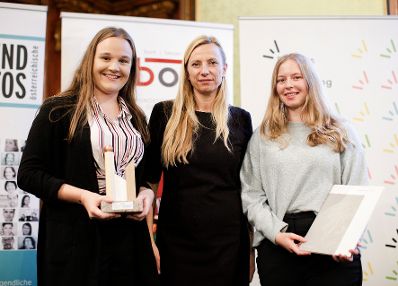 Am 7. November 2018 &uuml;berreichte Bundesministerin Juliane Bogner-Strau&szlig; den &Ouml;sterreichischen Jugendpreis 2018.