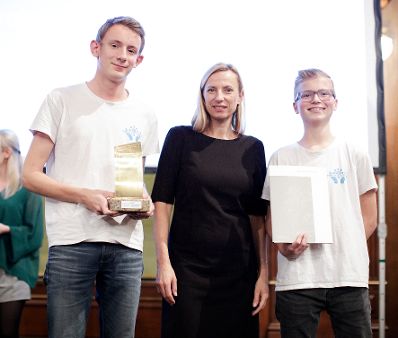 Am 7. November 2018 &uuml;berreichte Bundesministerin Juliane Bogner-Strau&szlig; den &Ouml;sterreichischen Jugendpreis 2018.