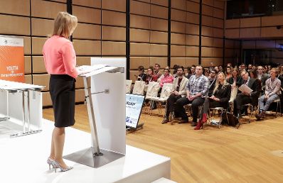 Am 8. November 2018 er&ouml;ffnete Bundesministerin Juliane Bogner-Strau&szlig; (im Bild) die Eastern Partnership Youth Conference.