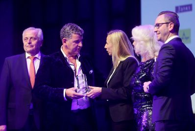 Am 12. November 2018 nahm Bundesministerin Juliane Bogner-Strau&szlig; an der Gala &bdquo;Wider die Gewalt&ldquo; teil.