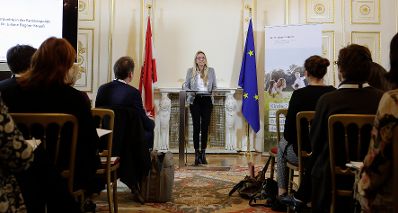 Am 13. November 2018 fand das &quot;Fachsymposium Familie.Arbeit.Zukunft &ndash; Ver&auml;nderungen in der Arbeitswelt&quot; im Bundeskanzleramt statt. Im Bild Bundesministerin Juliane Bogner-Strau&szlig;.