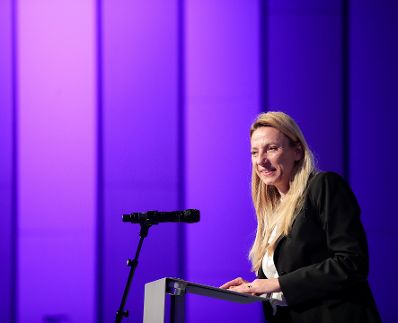 Am 27. November 2018 reiste Bundesministerin Juliane Bogner-Strau&szlig; (im Bild) anl&auml;sslich des Women Leaders Global Forum nach Island.
