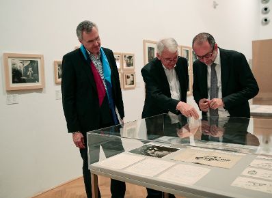 Am 14. Juni 2016 er&ouml;ffnete Kunst- und Kulturminister Thomas Drozda die Ausstellung "FRIEDRICH KIESLER. Lebenswelten" im Museum f&uuml;r angewandte Kunst (MAK).