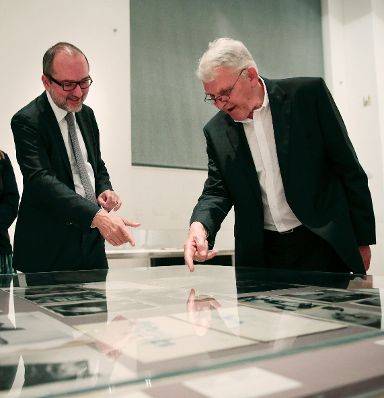 Am 14. Juni 2016 er&ouml;ffnete Kunst- und Kulturminister Thomas Drozda die Ausstellung "FRIEDRICH KIESLER. Lebenswelten" im Museum f&uuml;r angewandte Kunst (MAK).