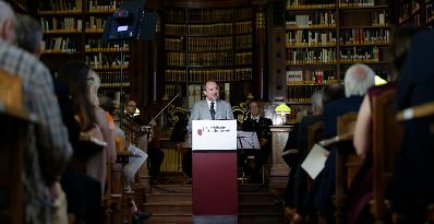 Am 29. Juni 2016 verlieh Kunst- und Kulturminister Thomas Drozda (im Bild) den Gro&szlig;en &Ouml;sterreichischen Staatspreis 2016 an den Schriftsteller Gerhard Roth.