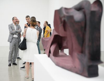 Am 30. Juni 2016 er&ouml;ffnete Kunst- und Kulturminister Thomas Drozda (l.) die Ausstellung "Valerio Adami" in der Wiener Secession.