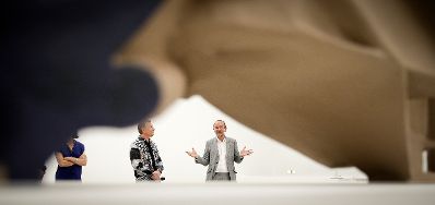 Am 30. Juni 2016 er&ouml;ffnete Kunst- und Kulturminister Thomas Drozda (r.) die Ausstellung "Valerio Adami" in der Wiener Secession. Im Bild mit dem Pr&auml;sidenten der Wiener Secession Herwig Kempinger (l.).