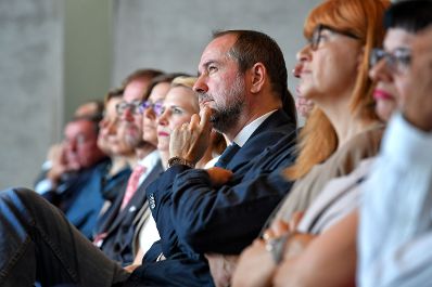 Am 29. Juli 2016 verlieh Kunst- und Kulturminister Thomas Drozda (m.) den &Ouml;sterreichischen Staatspreis f&uuml;r europ&auml;ische Literatur an den polnischen Schriftsteller Andrzej Stasiuk.