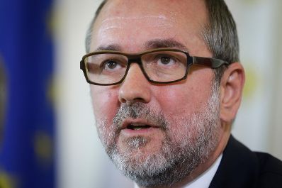 Kanzleramtsminister Thomas Drozda beim Medienbriefing &uuml;ber die Regierungssitzung am 30. August 2016.