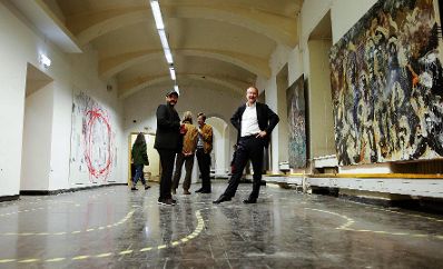 Am 20. September 2016 besuchte Kunst- und Kulturminister Thomas Drozdar die Er&ouml;ffnung der Ausstellung Parallel Vienna 2016.