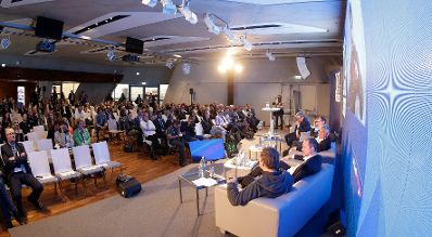 Am 20. September 2016 nahm Thomas Drozda, Bundesminister f&uuml;r Medien an den &Ouml;sterreichischen Medientagen teil.