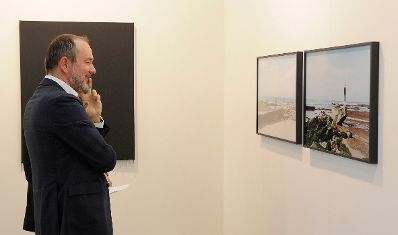 Am 21. September 2016 besuchte Kunst-und Kulturminister Thomas Drozda die viennacontemporary, &Ouml;sterreichs internationale Kunstmesse in der Marxhalle Wien.