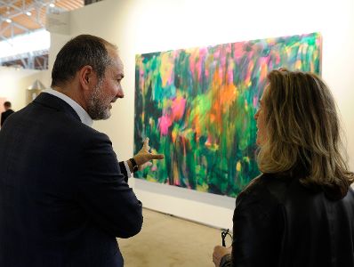 Am 21. September 2016 besuchte Kunst-und Kulturminister Thomas Drozda die viennacontemporary, &Ouml;sterreichs internationale Kunstmesse in der Marxhalle Wien.