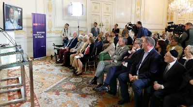 Am 30. September 2016 fand im Bundeskanzleramt ein Pressegespr&auml;ch zum Thema ORF-TVthek goes school &ndash; Videoarchiv &quot;&Ouml;sterreichs Zeitzeugen&quot; statt.