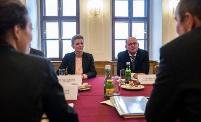 Am 7. Oktober 2016 empfing Kanzleramtsminister Thomas Drozda den Pr&auml;sidenten des Schwedischen Reichstags Urban Ahlin (r.) zu einem Arbeitsgespr&auml;ch.