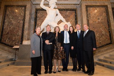 Am 17. Oktober 2016 sprach Kunst- und Kulturminister Thomas Drozda (m.) anl&auml;sslich des Festaktes des 125-j&auml;hrigen Bestehens des Kunsthistorischen Museums. Im Bild (v.l.n.r.) Margit Fischer, Heinz Fischer, Sabine Haag, Isabella Drozda, Paul Frey, Theo &Ouml;linger.