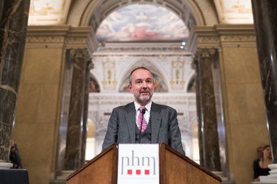 Am 18. Oktober 2016 er&ouml;ffnete Kunst- und Kulturminister Thomas Drozda (im Bild) die Ausstellung &quot;Wie alles begann. Von Galaxien, Quarks und Kollisionen&quot; im Naturhistorischen Museum Wien.