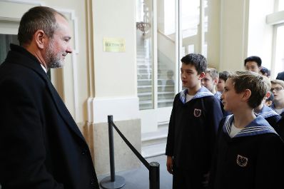 Am 26. Oktober 2016 er&ouml;ffnete Bundeskanzler Christian Kern mit Kanzleramtsminister Thomas Drozda (im Bild) und Staatssekret&auml;rin Muna Duzda am Ballhausplatz den Tag der offenen T&uuml;r im Bundeskanzleramt.
