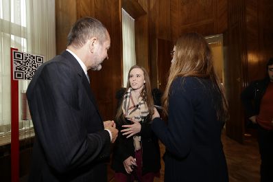 Am 26. Oktober 2016 empfing Kanzleramtsminister Thomas Drozda im Rahmen des Nationalfeiertages Besucherinnen und Besucher im Bundeskanzleramt.
