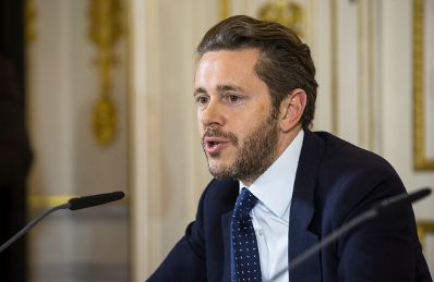 Am 8. November 2016 fand das Medienbriefing &uuml;ber die Regierungssitzung statt. Im Bild Staatssekret&auml;r Harald Mahrer.