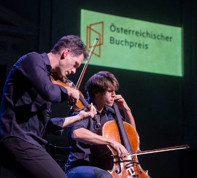 Am 8. November 2016 verlieh Kunst- und Kulturminister Thomas Drozda den &quot;&Ouml;sterreichischen Buchpreis 2016&quot;.