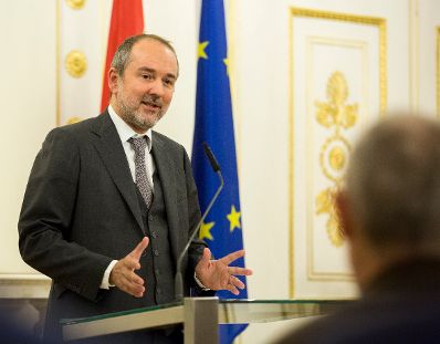 Am 16. November 2016 verlieh Kunst- und Kulturminister Thomas Drozda (im Bild) den &Ouml;sterreichischen Staatspreis f&uuml;r Kulturpublizistik an Alfred Noll.