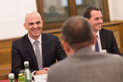 Am 18. November 2016 empfing Kunst- und Kulturminister Thomas Drozda den Vorsteher des Eidgen&ouml;ssischen Departement des Innern, Bundesrat Alain Berset (l.) zu einem bilateralen Arbeitsgespr&auml;ch.
