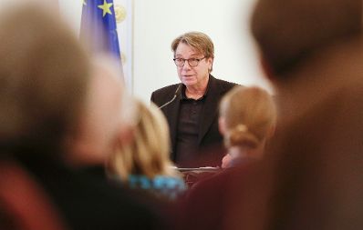 Am 30. November 2016 &uuml;berreichte Kunst- und Kulturminister Thomas Drozda das Gro&szlig;e Ehrenzeichen f&uuml;r Verdienste um die Republik &Ouml;sterreich an Peter Rosei (im Bild).
