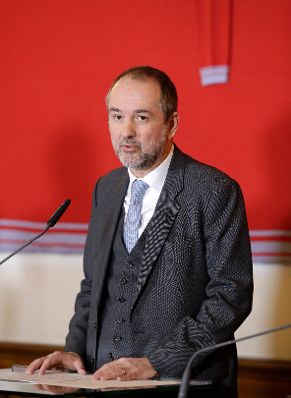 Am 21. Dezember 2016 gab Kunst- und Kulturminister Thomas Drozda (im Bild) gemeinsam mit Christian Kircher, Gesch&auml;ftsf&uuml;hrer der Bundestheater-Holding eine Pressekonferenz bez&uuml;glich der Bestellung der Direktion der Wiener Staatsoper ab 2020.