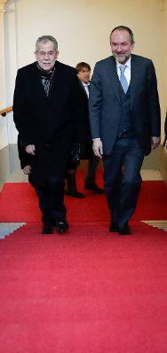 Am 10. J&auml;nner 2017 empfing Kanzleramtsminister Thomas Drozda (r.) den designierten Bundespr&auml;sidenten Alexander Van der Bellen (l.) zu einem Gespr&auml;ch.