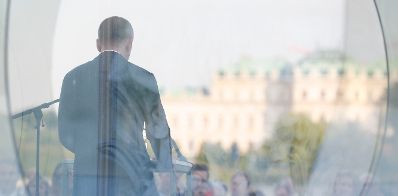 Am 22. Juni 2017 er&ouml;ffnete Kunst- und Kulturminister Thomas Drozda die Gustav Klimt Ausstellung im Belvedere.