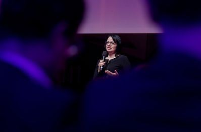 Am 25. J&auml;nner 2017 er&ouml;ffnete Kunst- und Kulturminister Thomas Drozda die Preisverleihung "&Ouml;sterreichischer Kunstpreis 2016". Im Bild Sektionschefin Andrea Ecker