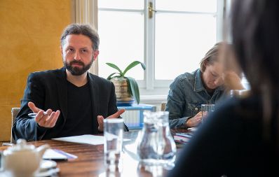 Am 18. April 2017 stellte Kunst- und Kultusminister Thomas Drozda die Kommissarin der Architektur-Biennale Verena Konrad, Leiterin des Vorarlberger Architektur Instituts, vor.