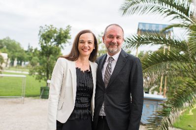 Am 25. Mai 2017 lud Kunst- und Kulturminister Thomas Drozda zum Empfang in der Orangerie anl&auml;sslich des Sommernachtskonzert der Wiener Philharmoniker. Im Bild mit Bundesministerin f&uuml;r Bildung Sonja Hammerschmid.