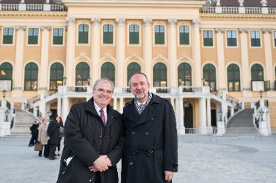 Am 25. Mai 2017 lud Kunst- und Kulturminister Thomas Drozda (r.) zum Empfang in der Orangerie anl&auml;sslich des Sommernachtskonzert der Wiener Philharmoniker. Im Bild mit Vizekanzler und Justizminister Wolfgang Brandstetter