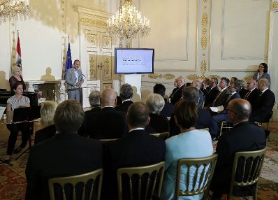 Am 31. Mai 2017 bestellte der Bundeskanzler Vertreterinnen und Vertreter der Wirtschaft zu Mitgliedern der bei der Bundesanstalt "Statistik &Ouml;sterreich" eingerichteten Wirtschaftskurie. Im Bild Kanzleramtsminister Thomas Drozda.