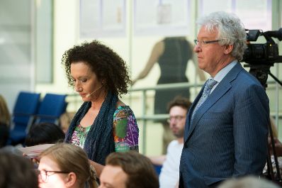 Am 9. Juni 2017 nahm Kunst- und Kulturminister Thomas Drozda an der Veranstaltung "Europ&auml;ische Kulturhauptstadt 2024 - Mehr Kultur durch mehr Europa" teil. Im Bild die Moderatorin Konstanze Breitebner (l.) und der Moderator Oliver Scheytt (r.).