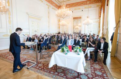 Am 11. Juli 2017 &uuml;berreichte Kanzleramtsminister Thomas Drozda das Gro&szlig;e Silberne Ehrenzeichen mit dem Stern f&uuml;r Verdienste um die Republik &Ouml;sterreich an Sektionschef Gerhard Hesse.