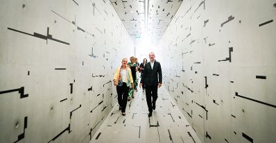 Am 16. Juli 2017 besuchte Kunst- und Kulturminister Thomas Drozda das Liaunig Museum.