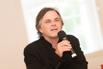 Am 27. Juli 2017 besuchte Kunst- und Kulturminister Thomas Drozda den ORF-Cocktail-Empfang anl&auml;sslich der Salzburger Festspiele. Im Bild Intendant Markus Hinterh&auml;user.