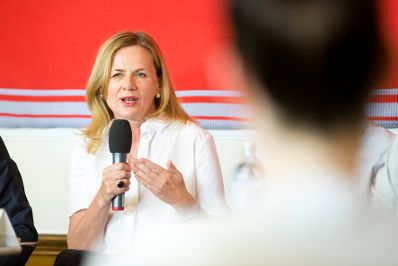 Am 2. August 2017 fand die Diskussionsreihe &bdquo;Open Space&ldquo; mit Bundesminister Thomas Drozda statt.