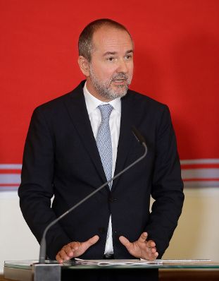 Am 1. September 2017 gab Kunst- und Kulturminister Thomas Drozda (im Bild) eine Pressekonferenz zur Besetzung der wissenschaftlichen Direktion des Kunsthistorischen Museums Wien ab 2019.