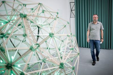 Am 2. September 2017 besuchte Kunst- und Kulturminister Thomas Drozda die Filmfestspiele Venedig und die Biennale.