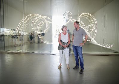 Am 2. September 2017 besuchte Kunst- und Kulturminister Thomas Drozda die Filmfestspiele Venedig und die Biennale.